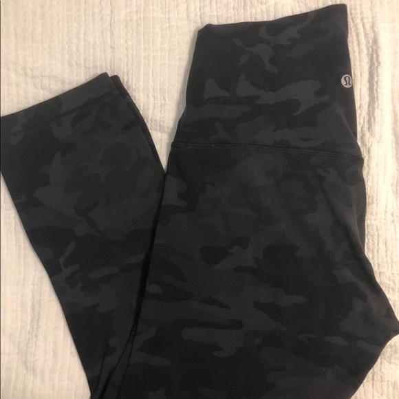 💎NWOT Lululemon Align Crop 21” ❤️ Camo Gray - Picture 2 of 7